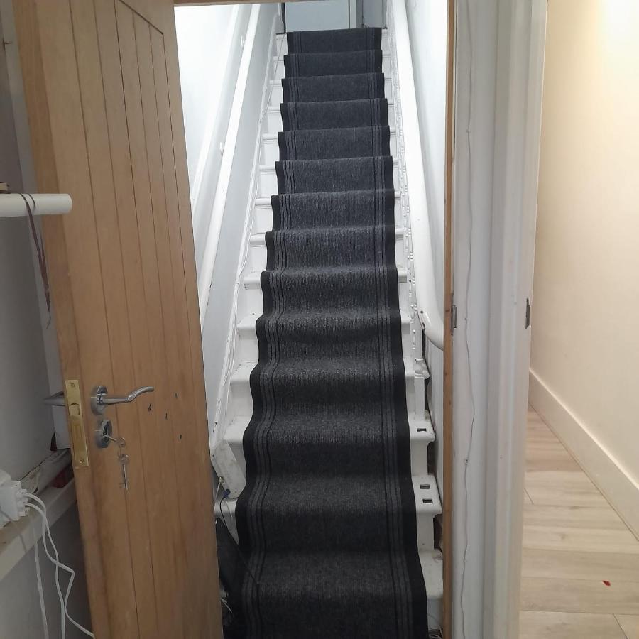 Self-Contained Flat On The 2Nd Floor You Will Share With One Other Guest, In A Family House 2 Minutes Walk From Tufnell Park Station 2Nd Floor With Stairs لندن المظهر الخارجي الصورة